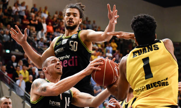 粒精彩进球 粒精彩进球