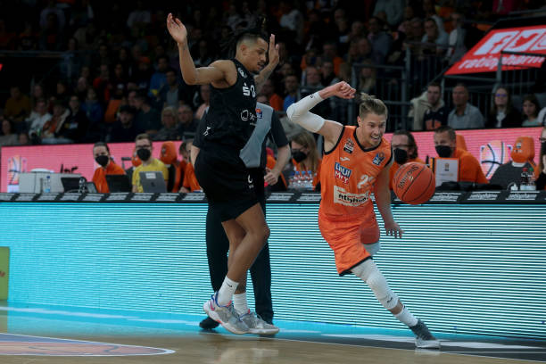 神面貌焕然 神面貌焕然