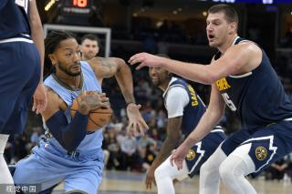 鲍威尔:赛季初外界认为我们只能拿30胜 我们把批评声转化成动力