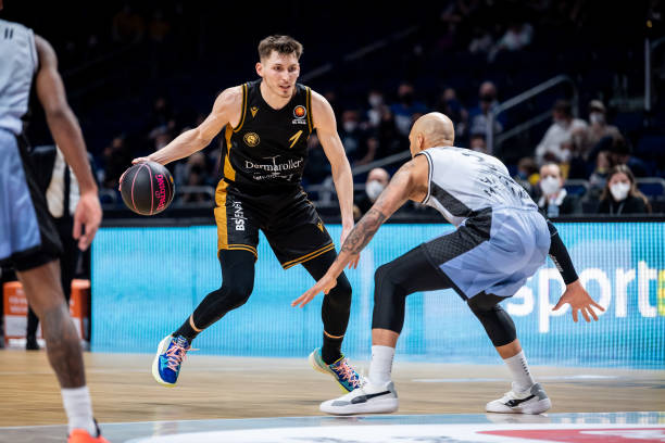 助队时隔6年再度总冠军！广东女篮已和科利尔完成续约 下赛季继续留队